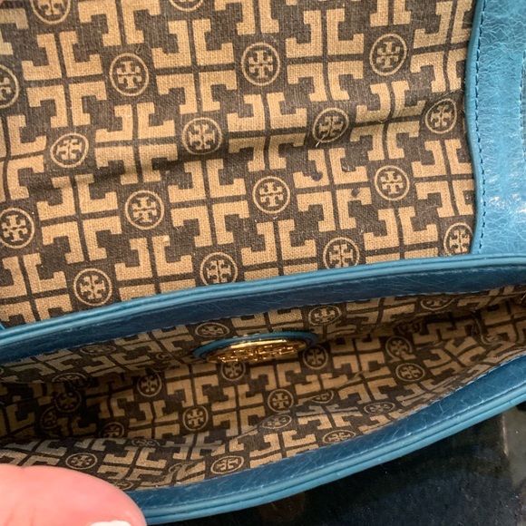Tory Burch Blue Leather Crossbody - Picture 5 of 8